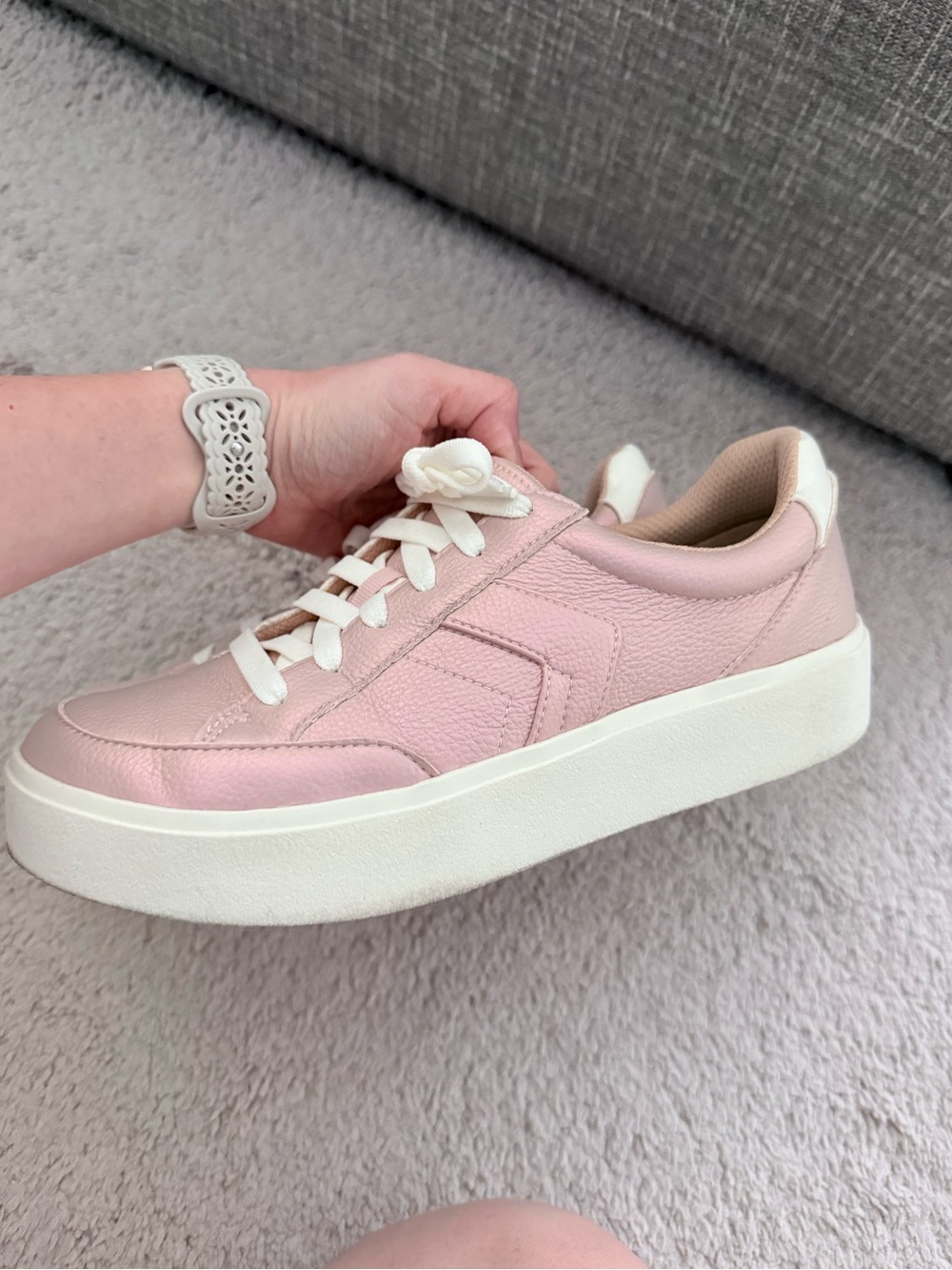 Women's Dr. Scholls Pink Madison Lace Sneakers - Size 7.5 - Picture 3 of 5